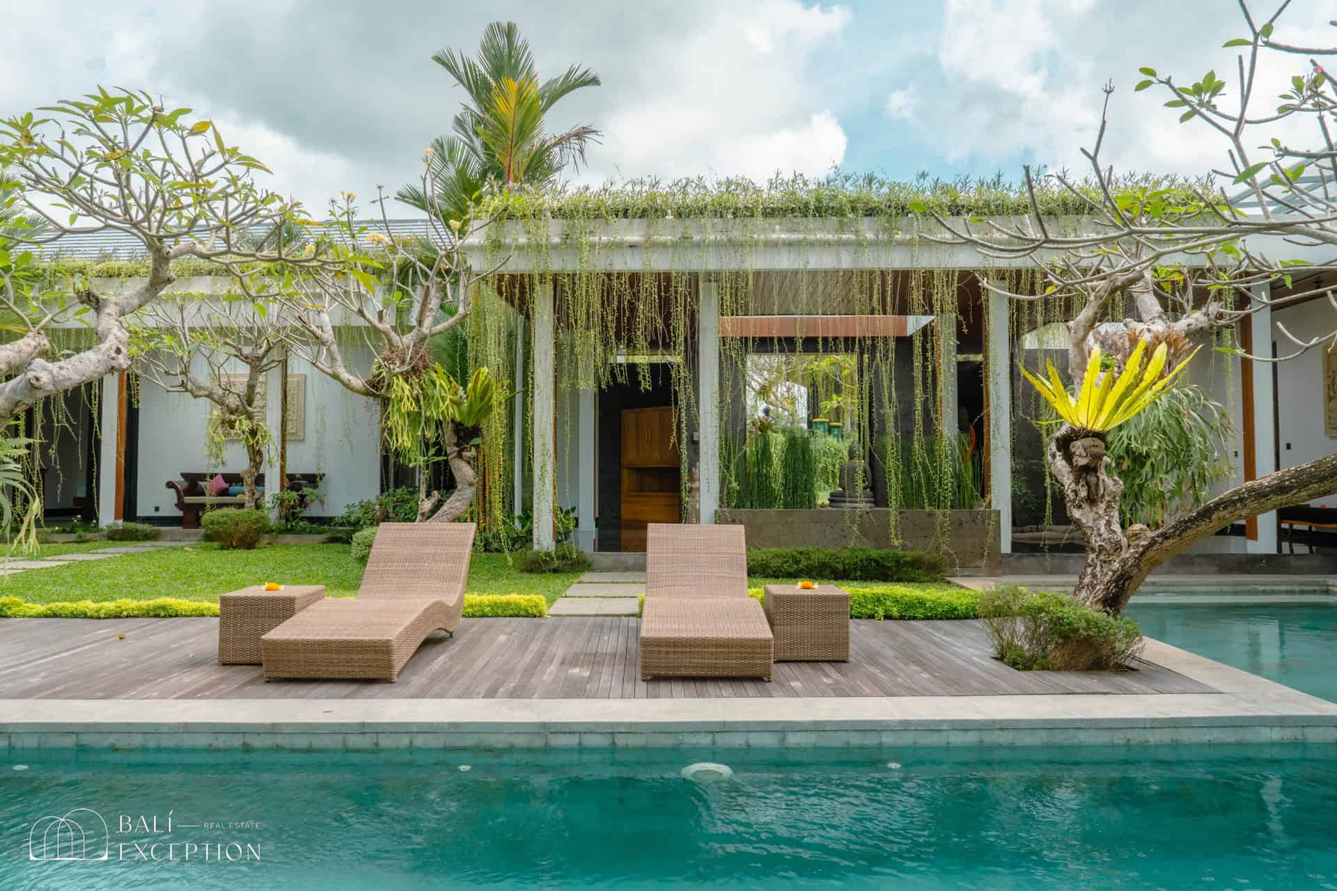 READY TO MOVE IN 4 BEDROOM VILLA FOR SALE LEASEHOLD IN UBUD BE-1077 